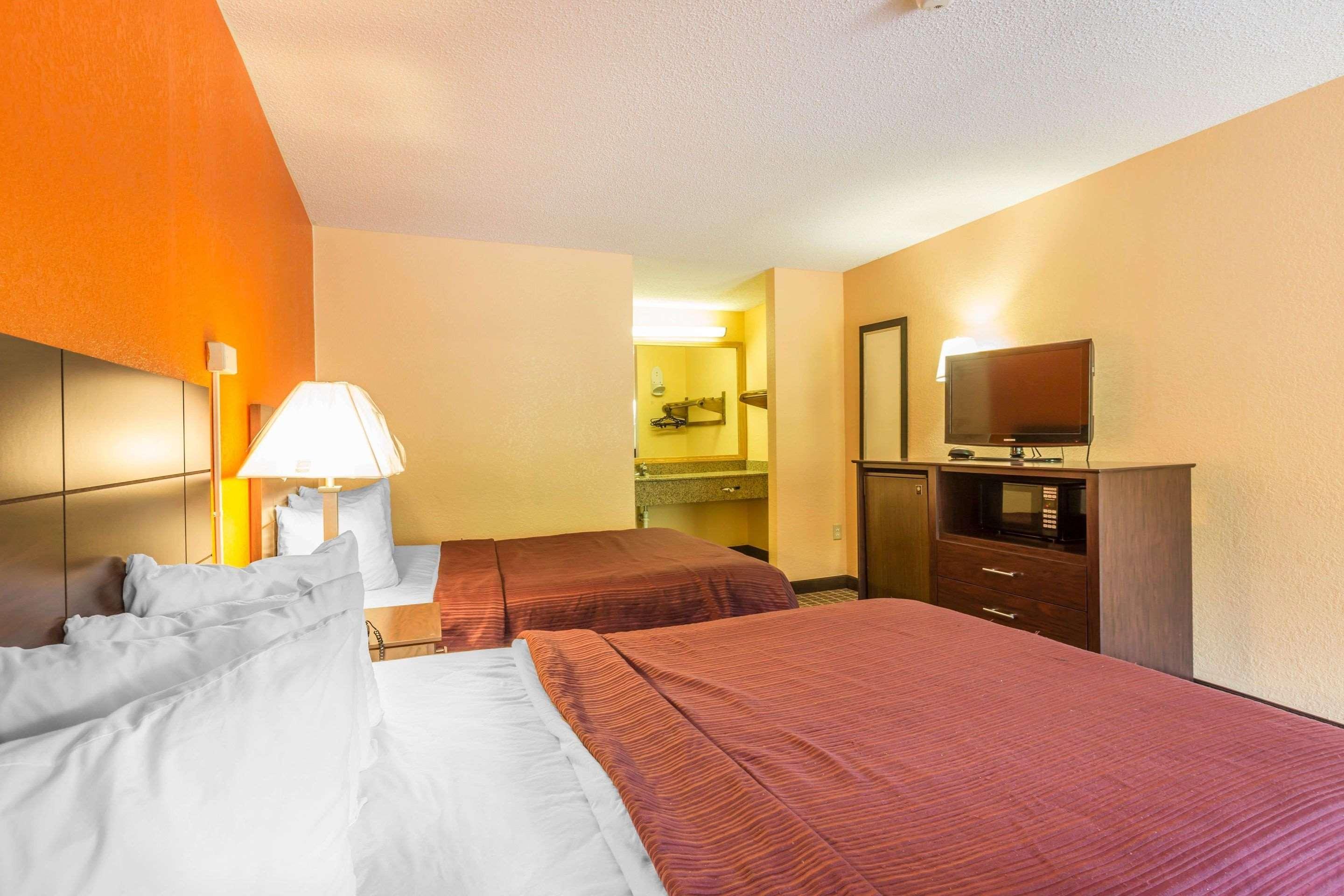 Quality Inn Гріер Екстер'єр фото