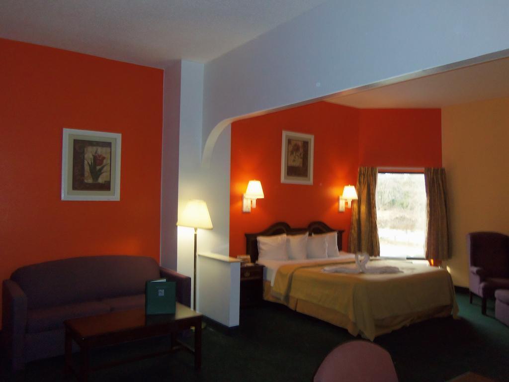 Quality Inn Гріер Екстер'єр фото