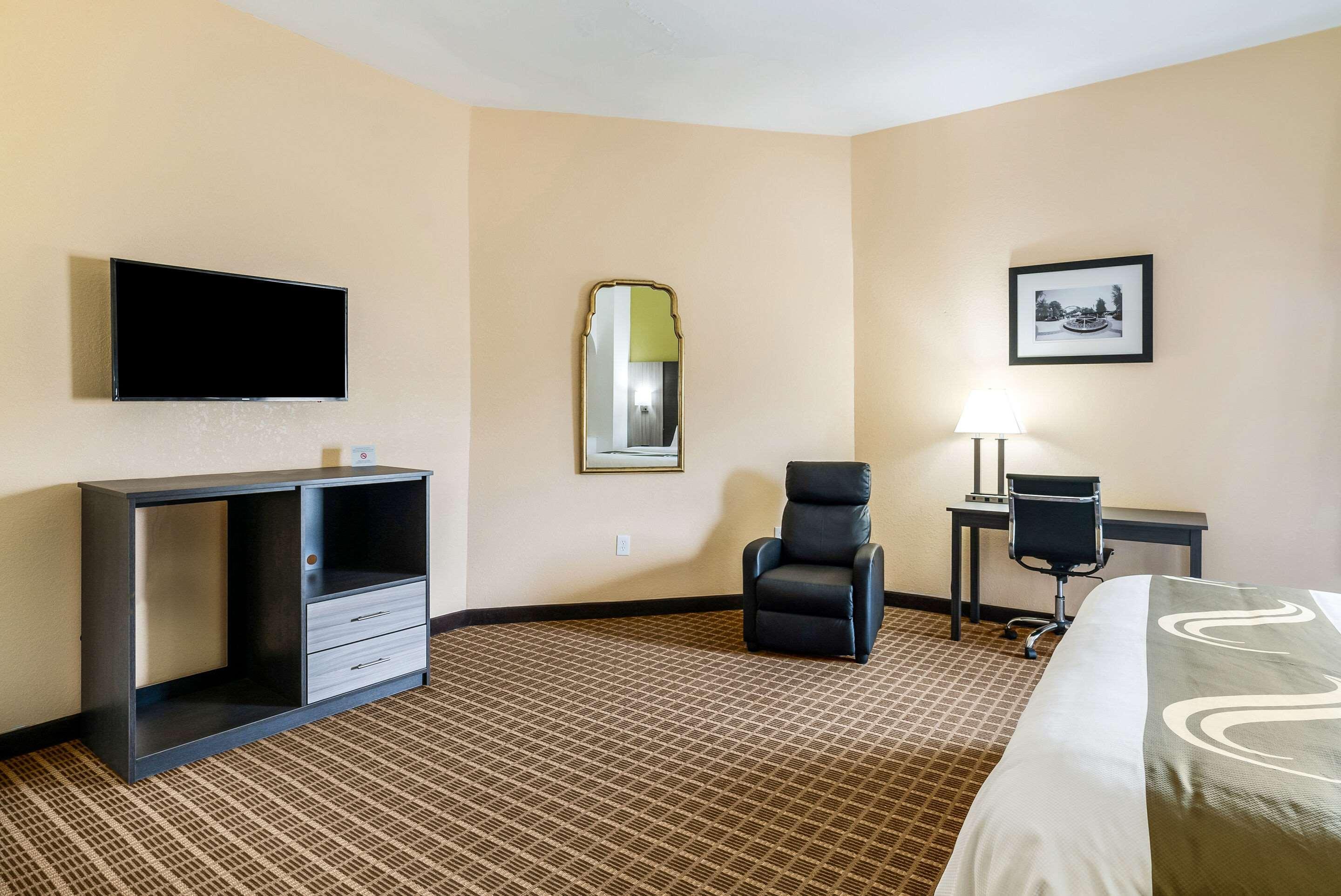 Quality Inn Гріер Екстер'єр фото