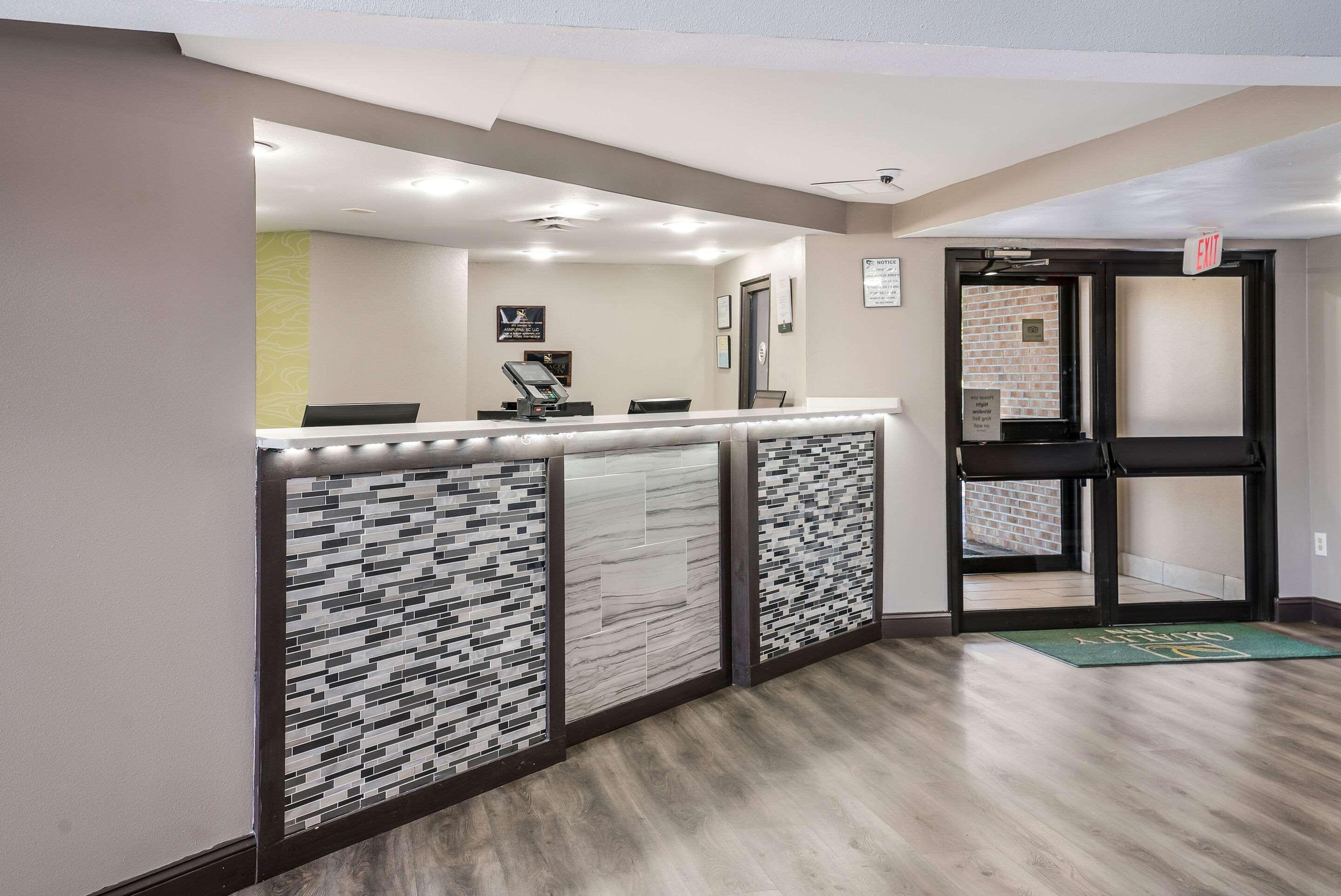 Quality Inn Гріер Екстер'єр фото