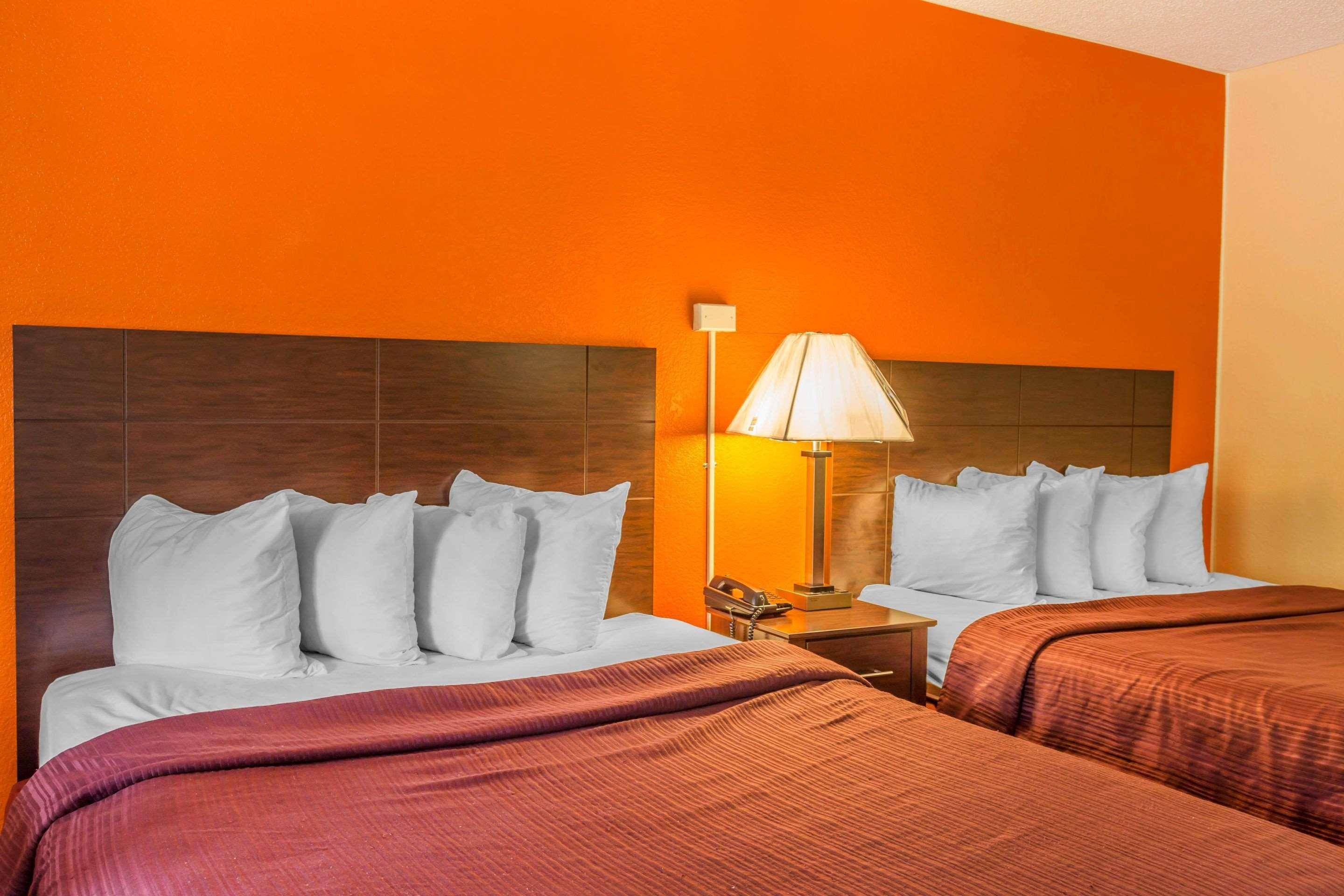 Quality Inn Гріер Екстер'єр фото