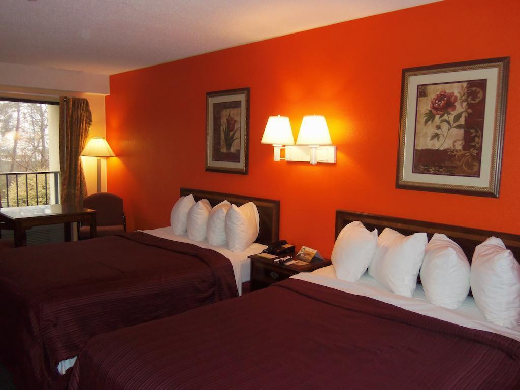 Quality Inn Гріер Екстер'єр фото