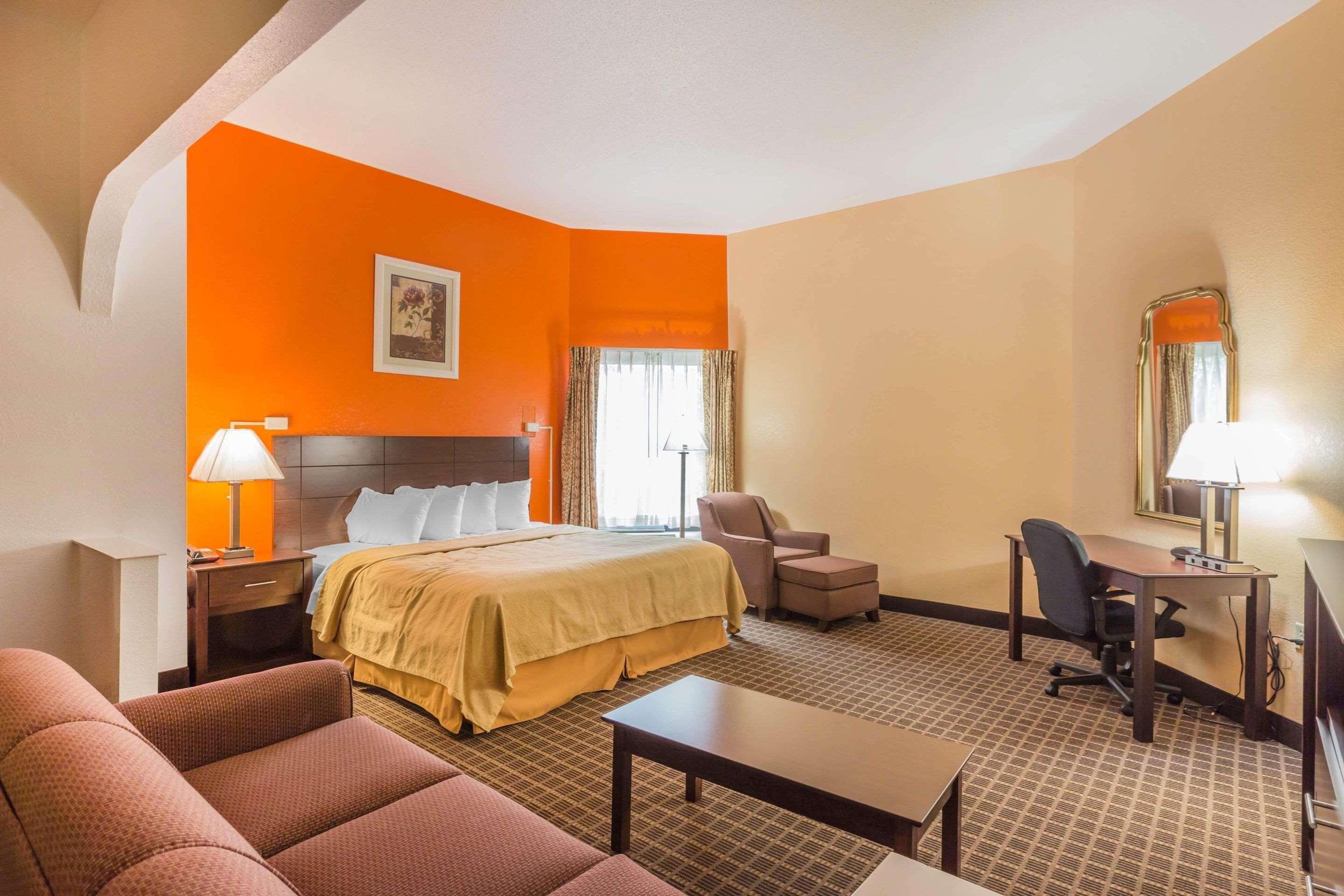 Quality Inn Гріер Екстер'єр фото