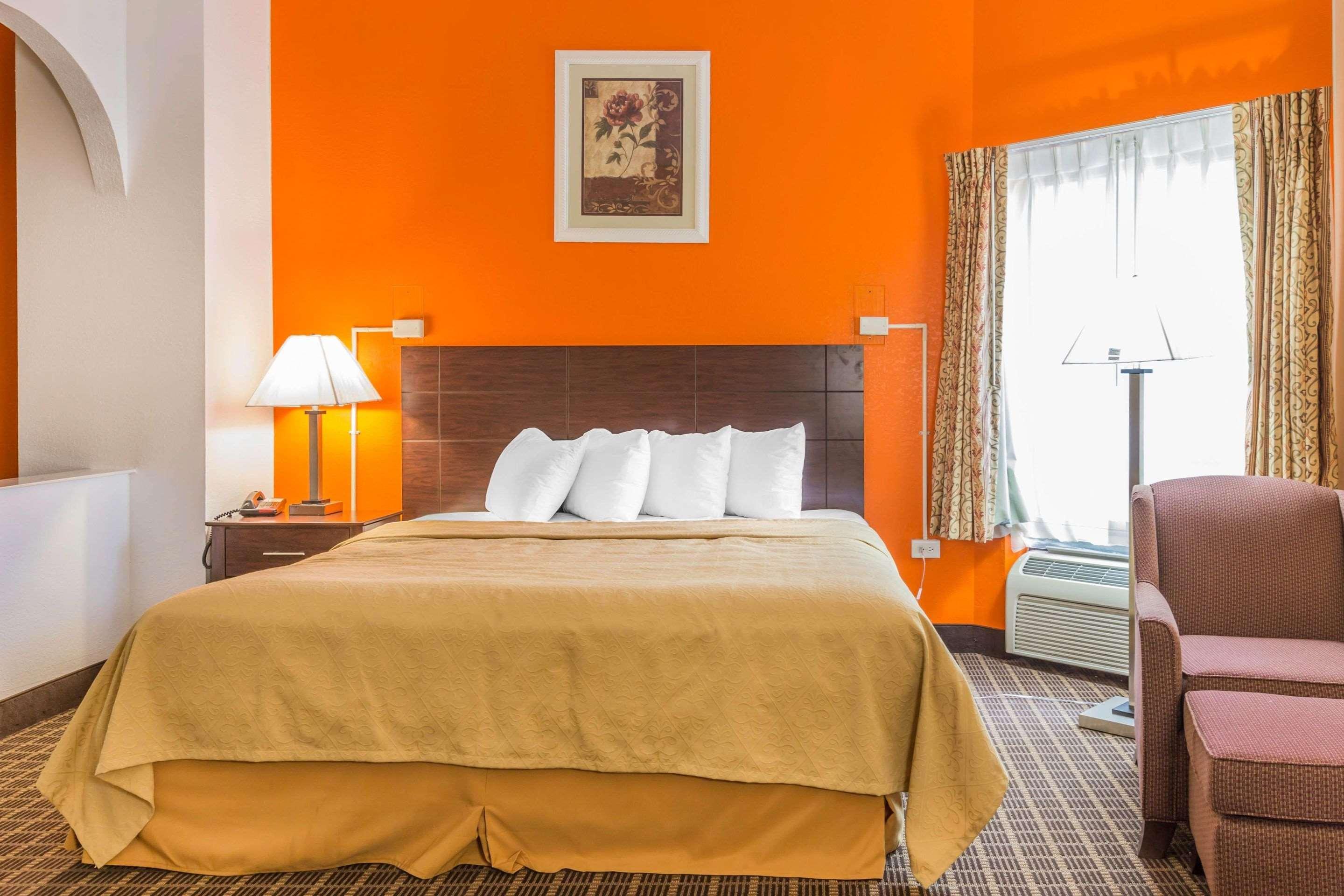 Quality Inn Гріер Екстер'єр фото